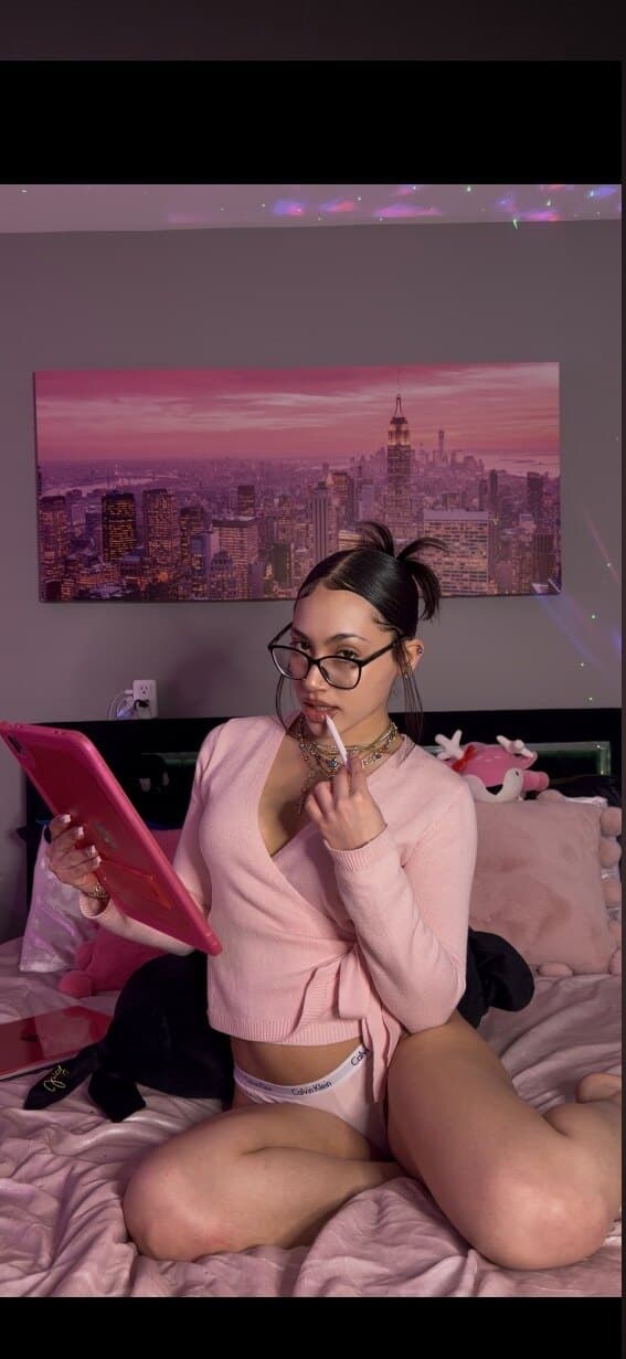 LoveDolls 🏩 banner image