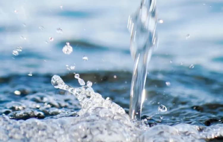 Ravyn 💫 banner image