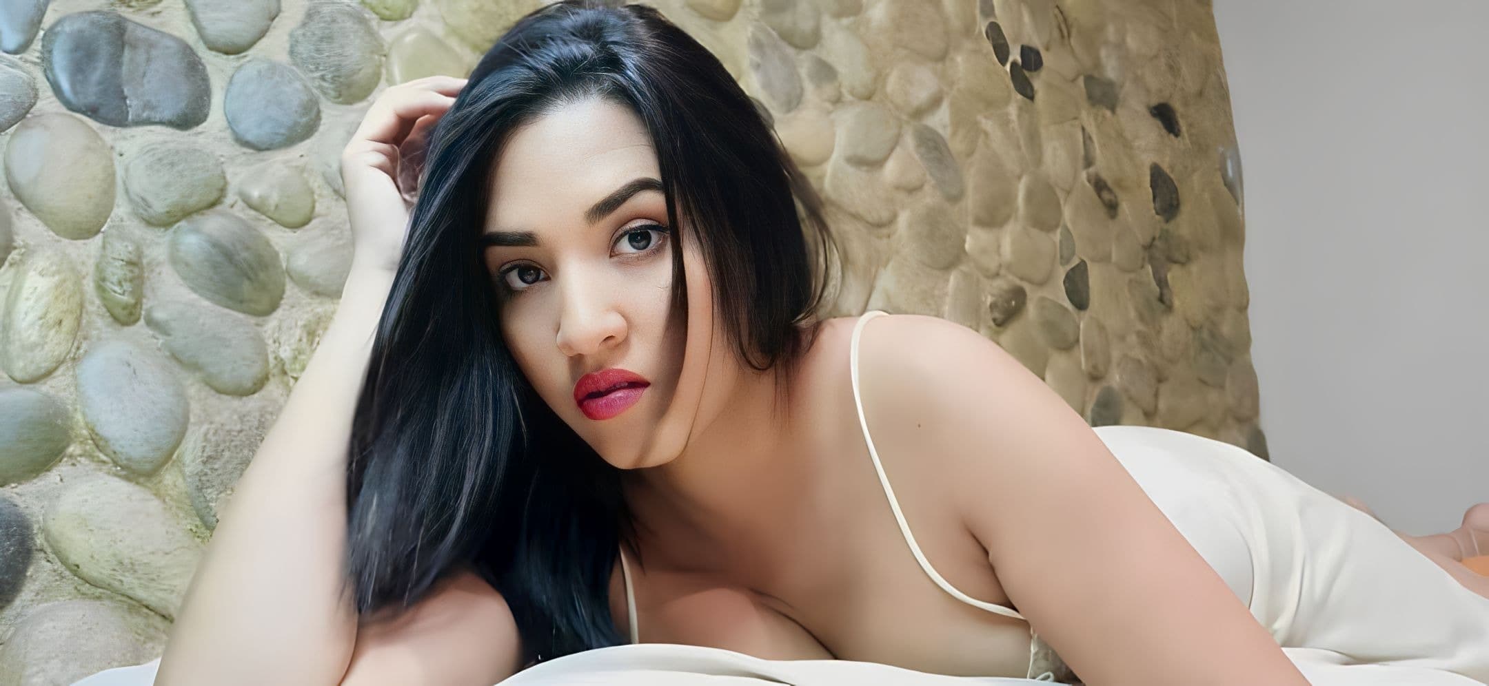 María Fernandez banner image