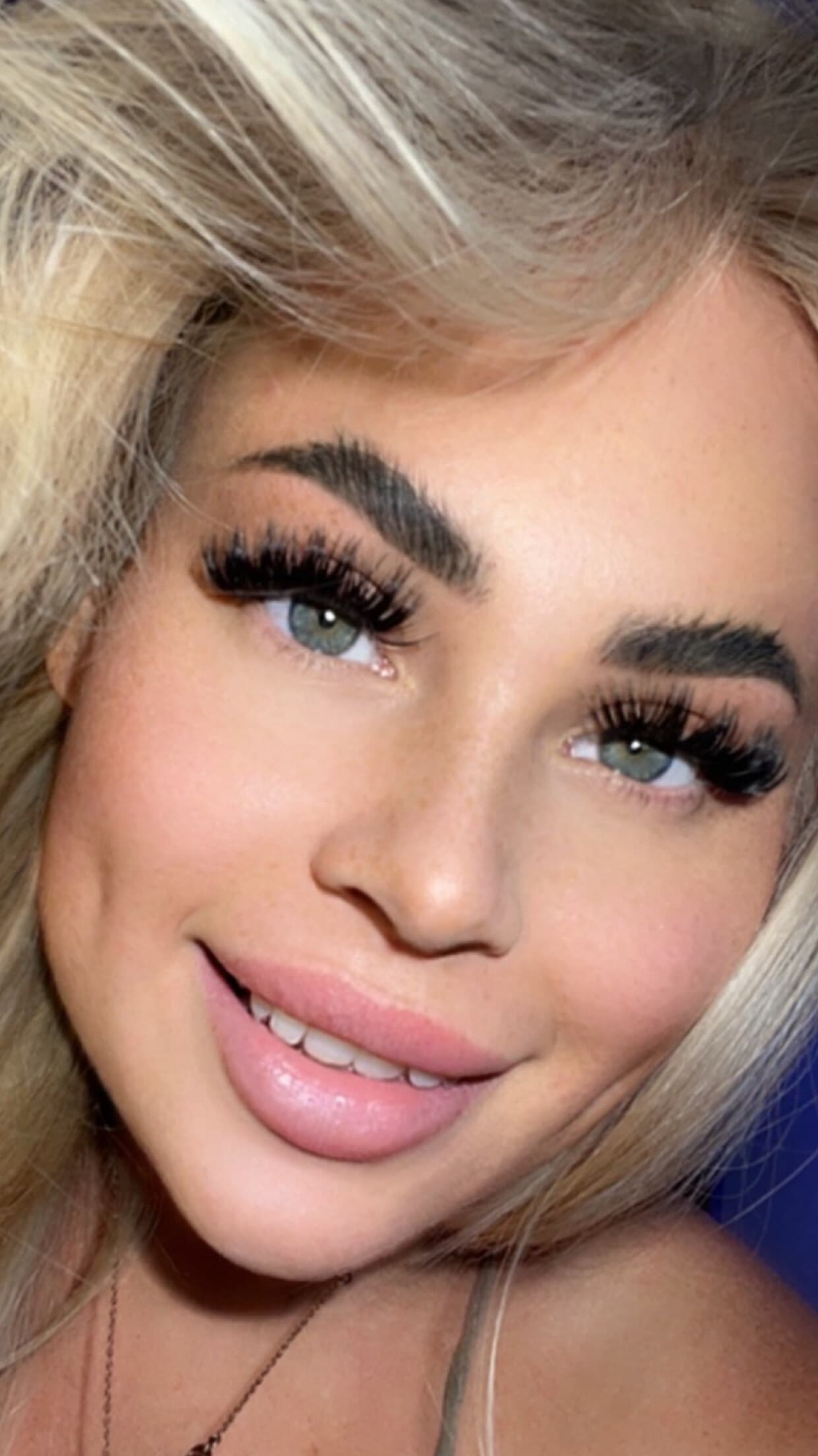 Danielle π¦ banner image