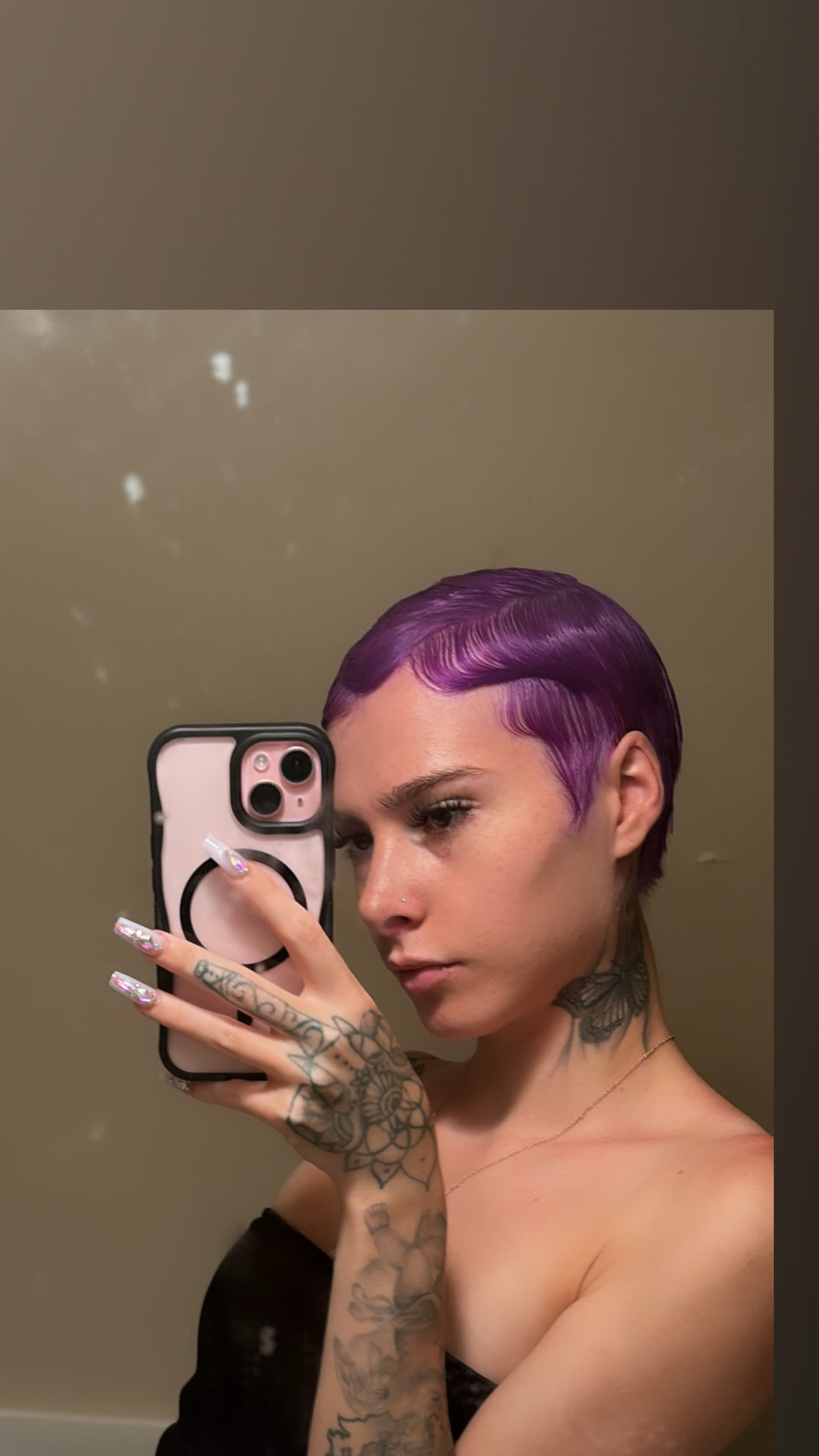 Clo 🍯🥛🦋 banner image