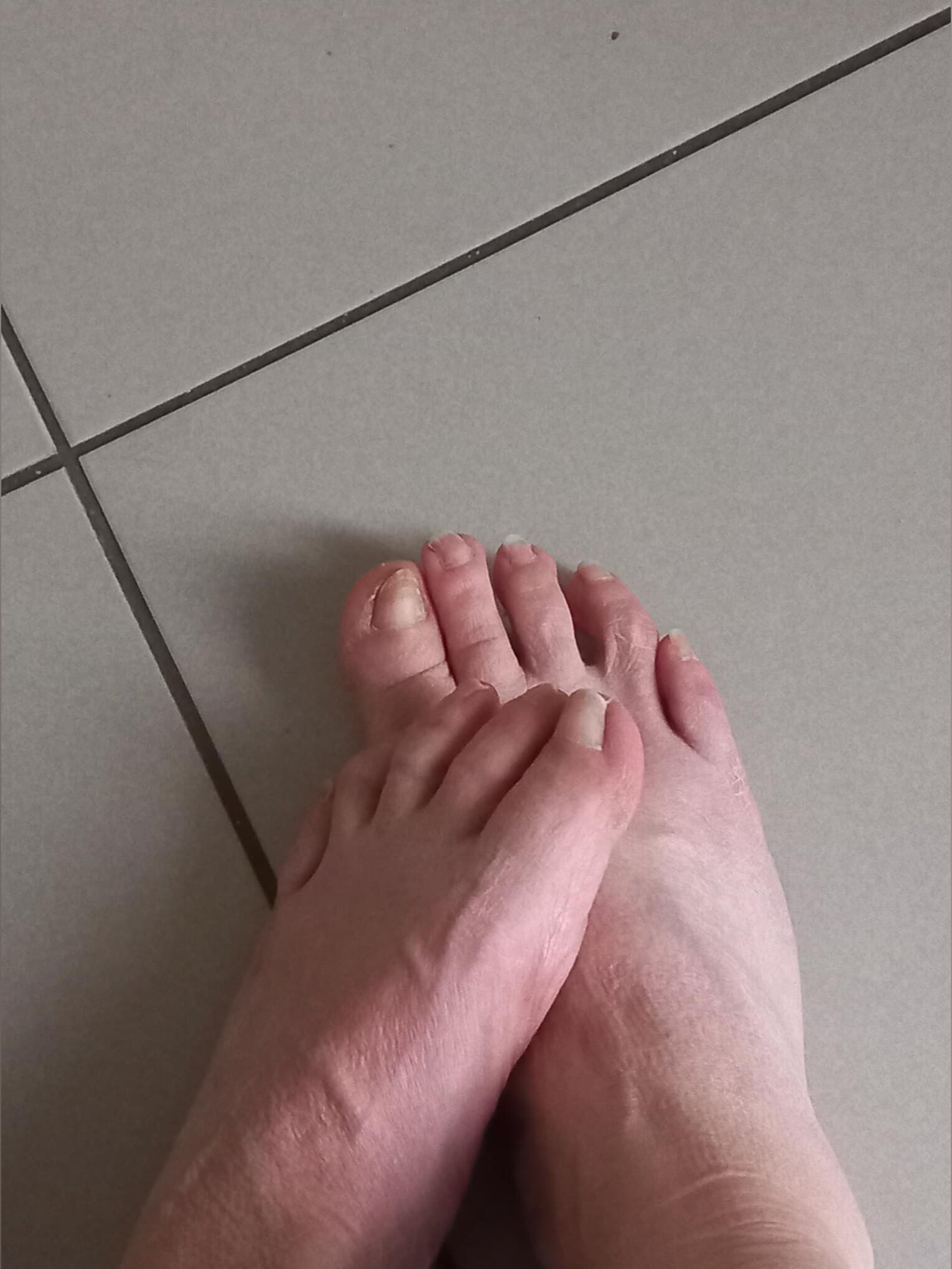 Naomi’s Feet banner image