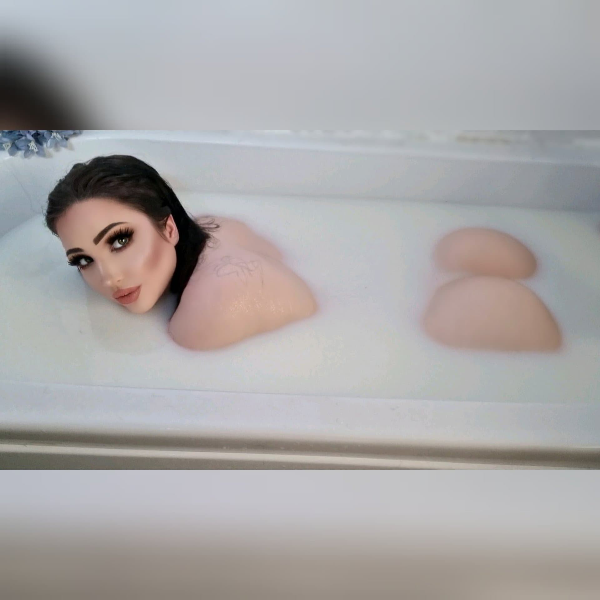 ivytenebrae banner image