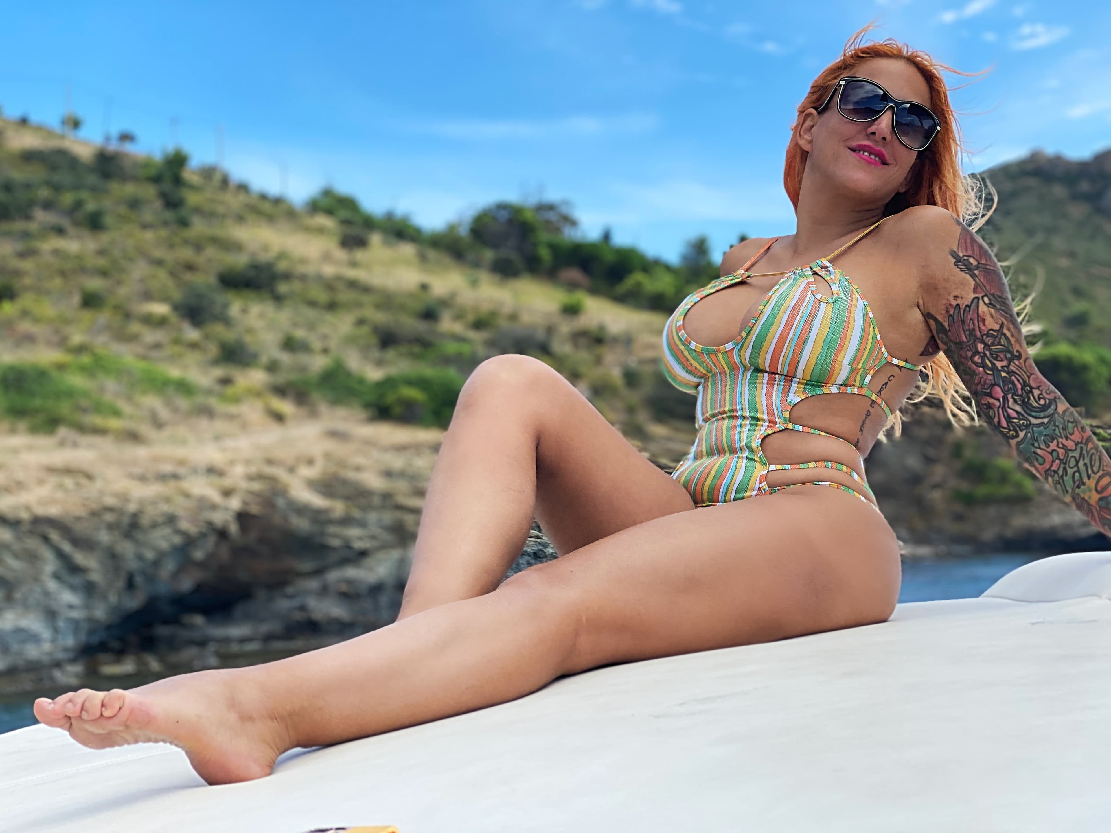 JennyOne banner image
