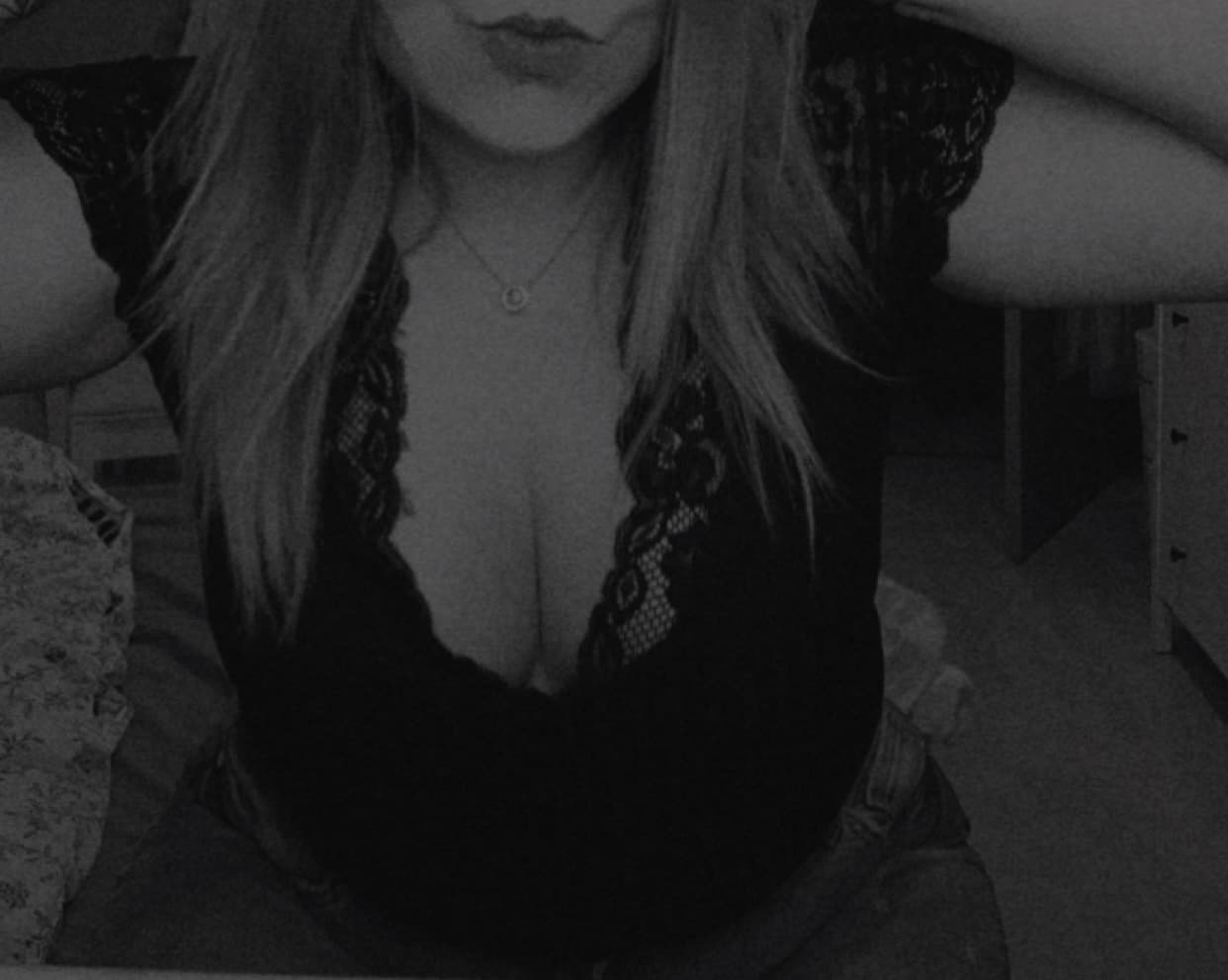 sweetblondiegirl03 banner image