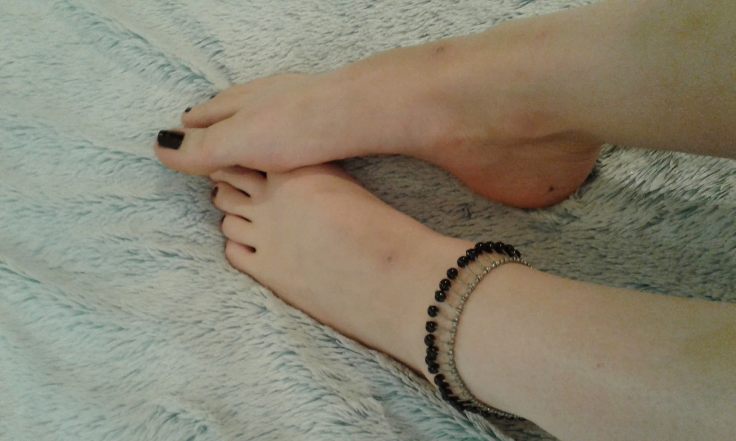 Queen Rosie Toes banner image