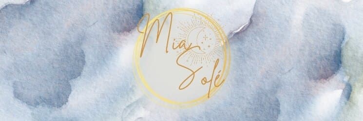 Mia Solé banner image