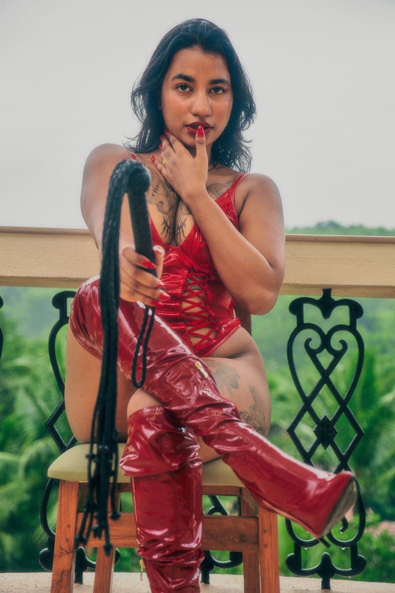 Mistress Yuki - Indian Domina Mommy <3 banner image