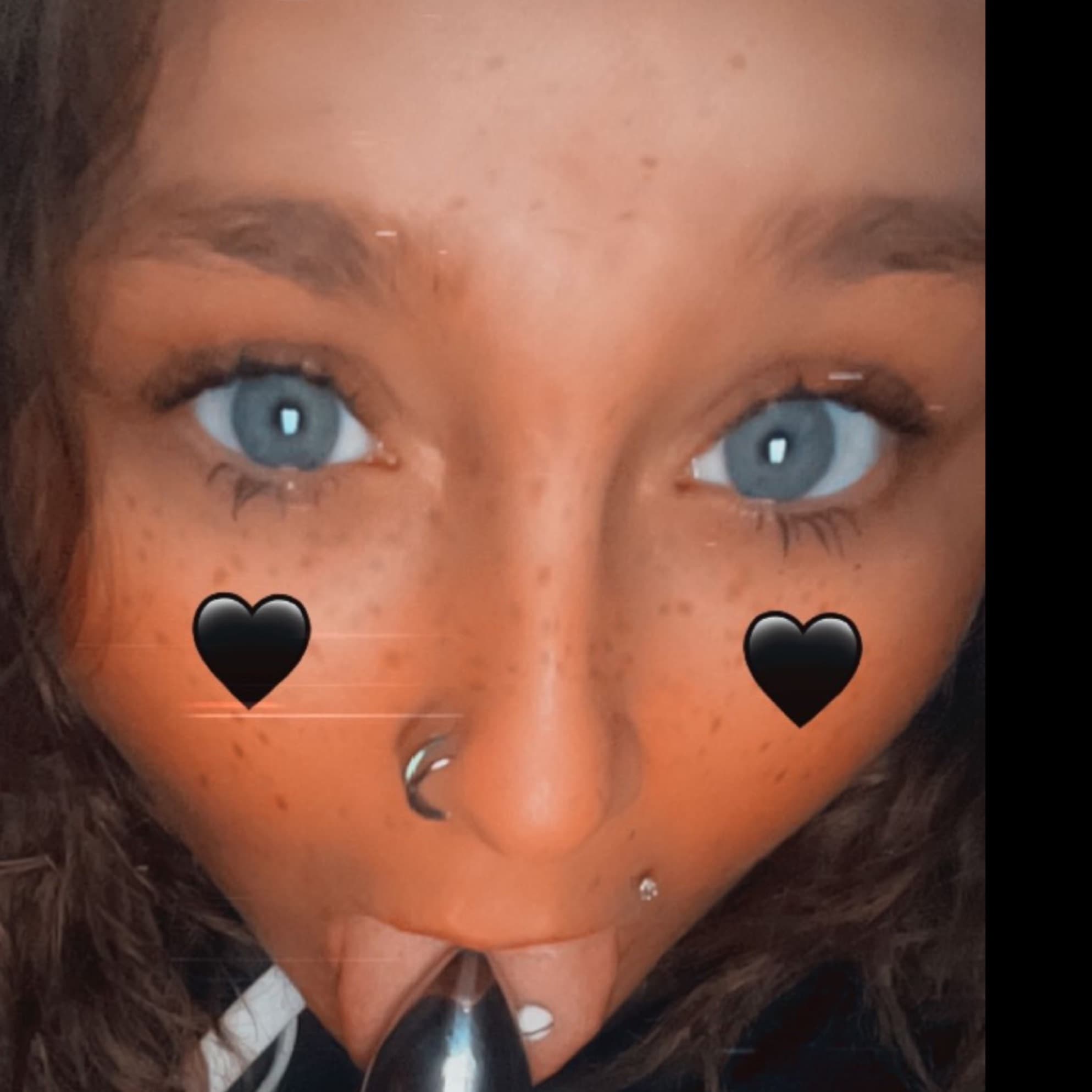 Blue eyed sweet cheeks 98 banner image