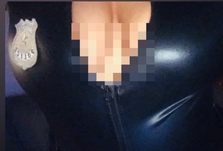 Kissmykarma🤫 banner image