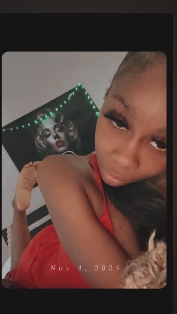 therealqueengoddess._ 💜 banner image