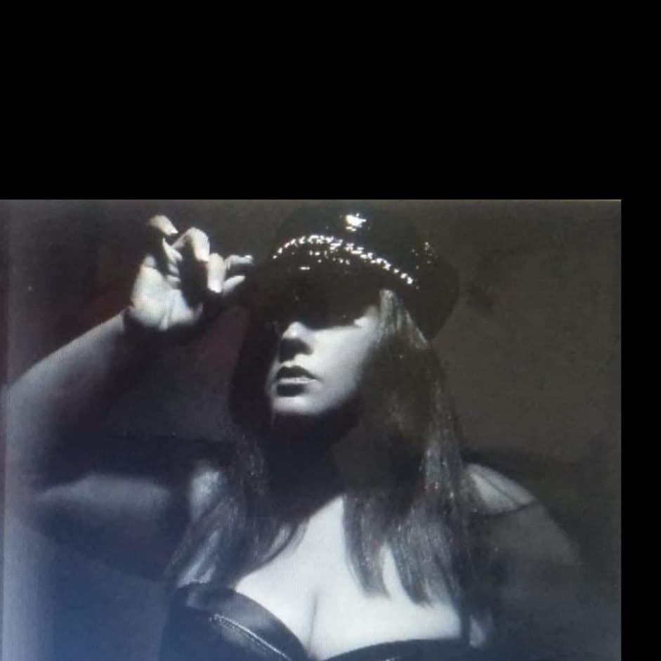 Angie Ruiz banner image