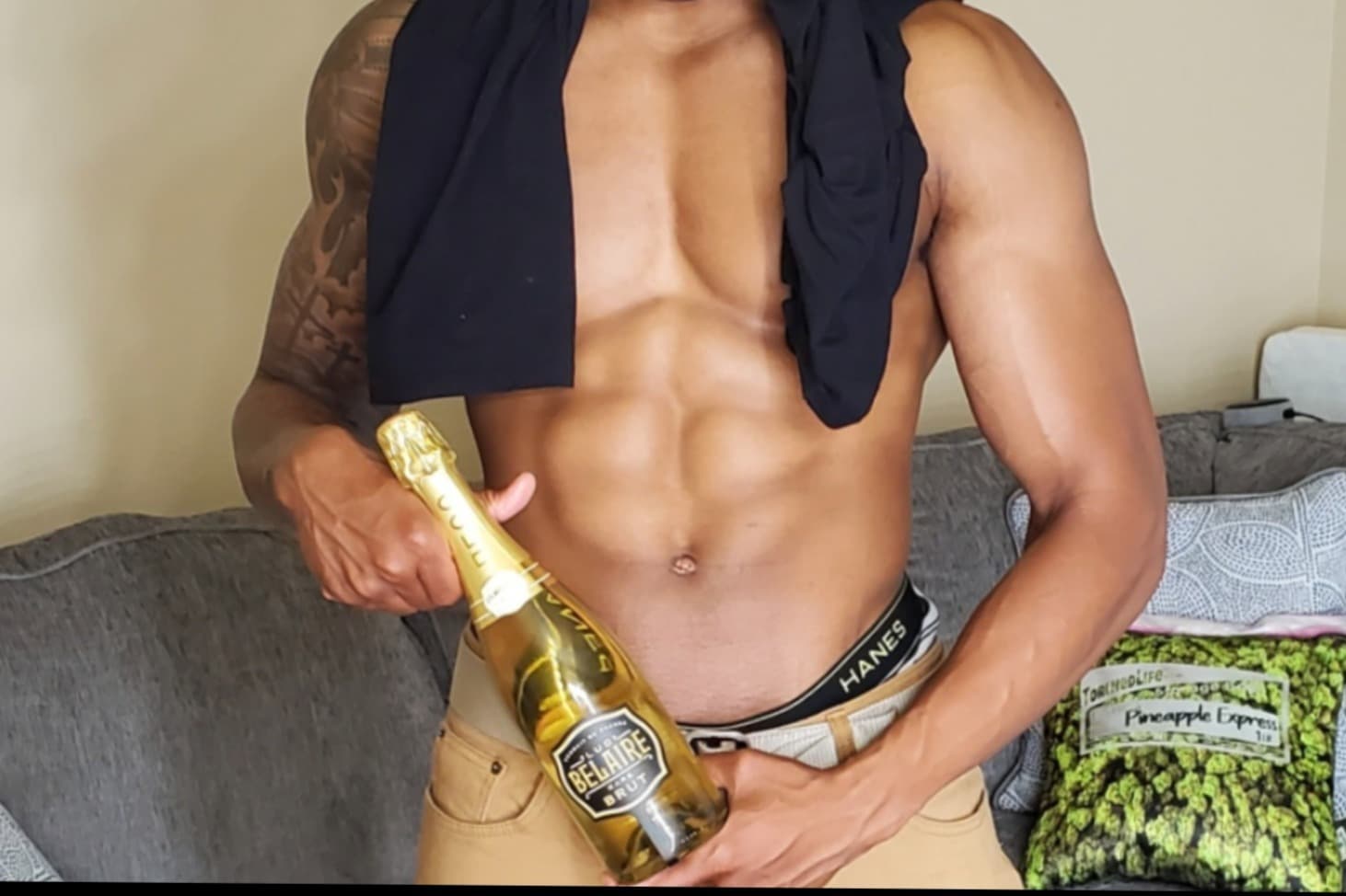 Gold banner image