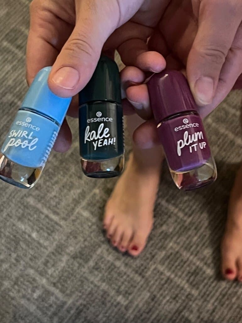Red_haired_feetfocus banner image