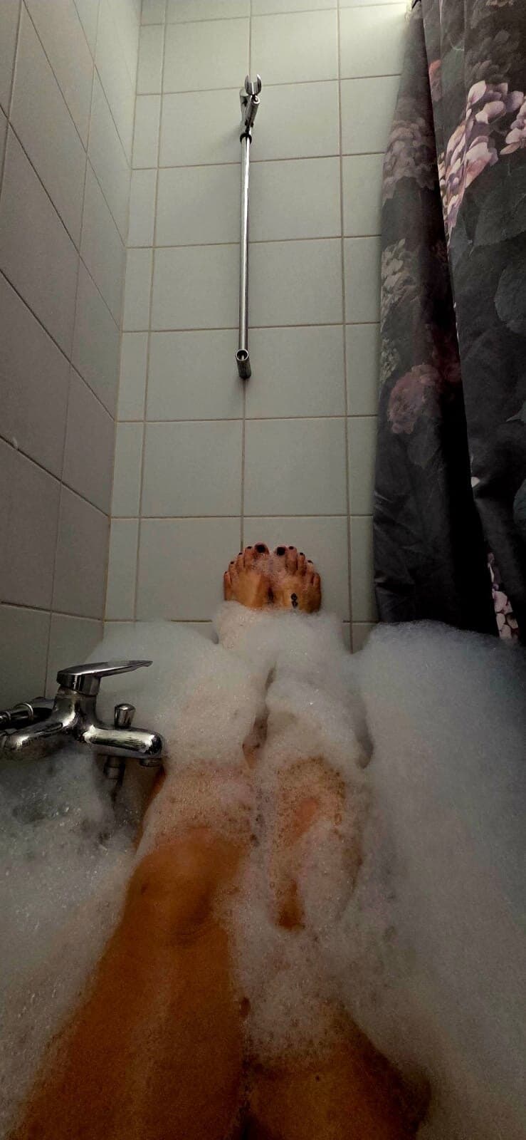 Naughty Toes banner image