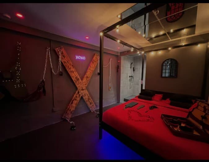 RowanXx banner image
