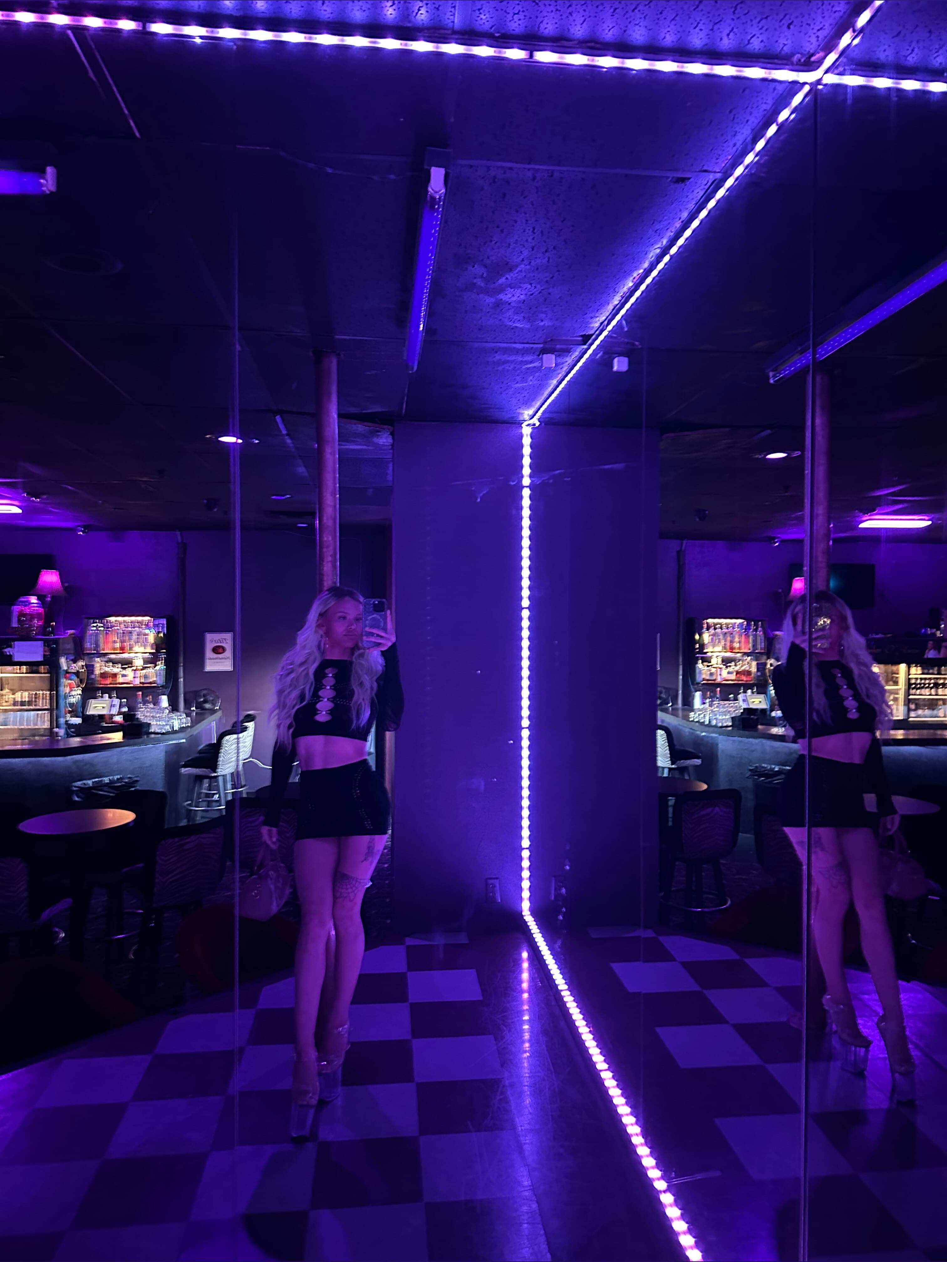 Roxxxy banner image