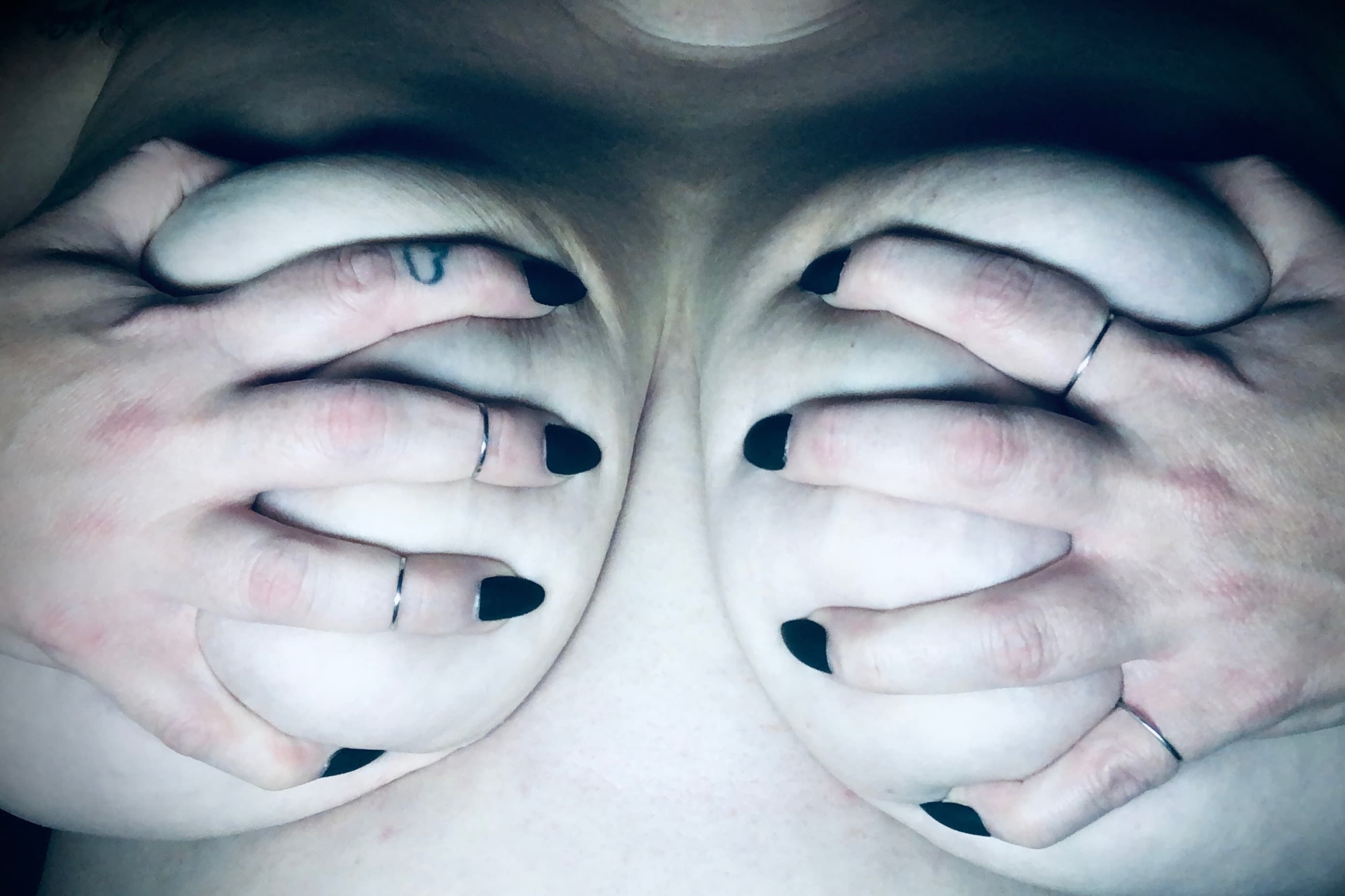 creepy girly🖤 banner image