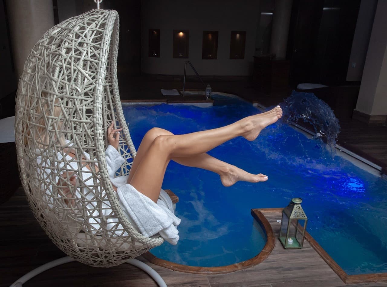 Mary Molly Feet banner image