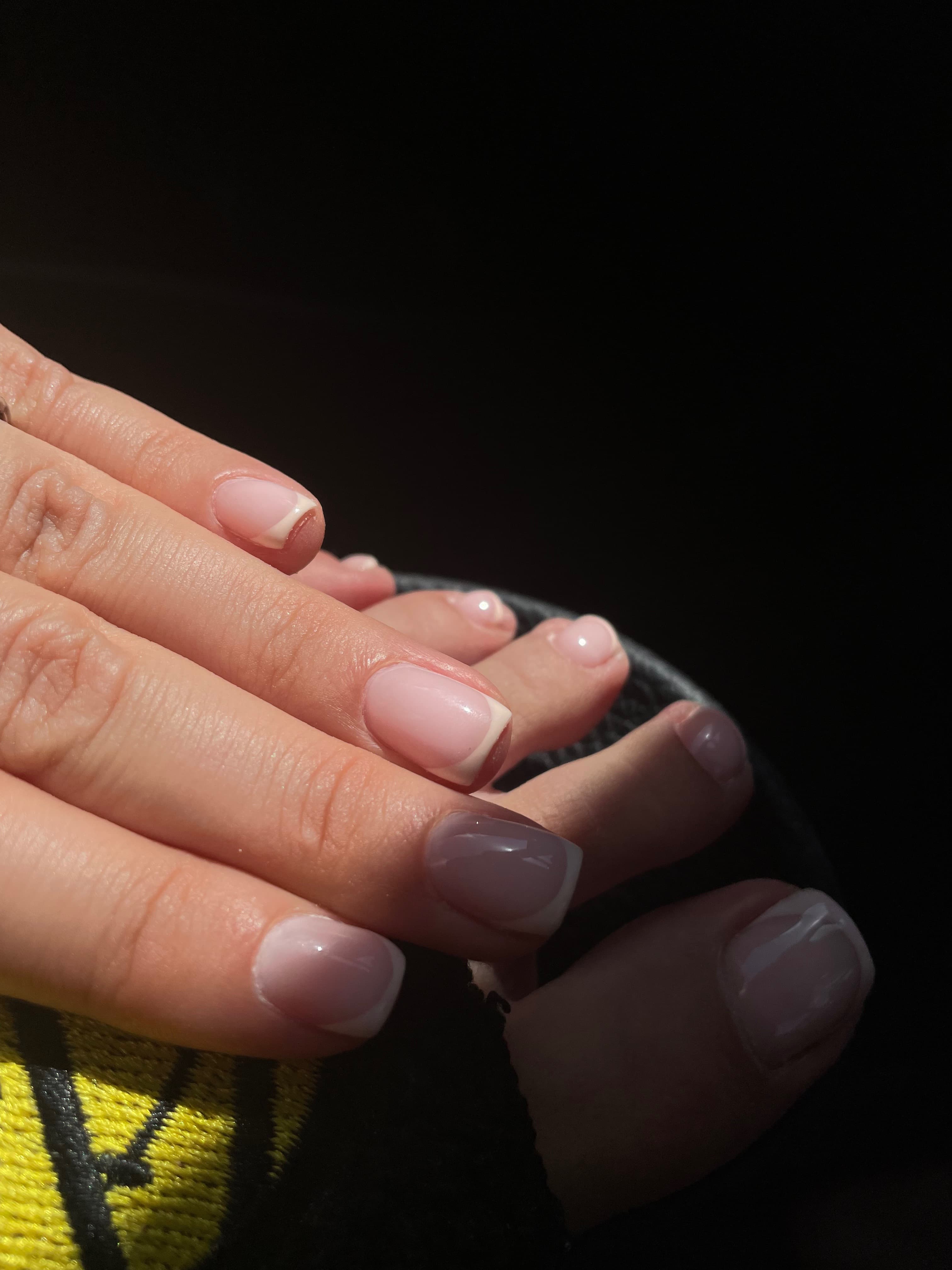 Feetluv<3 banner image