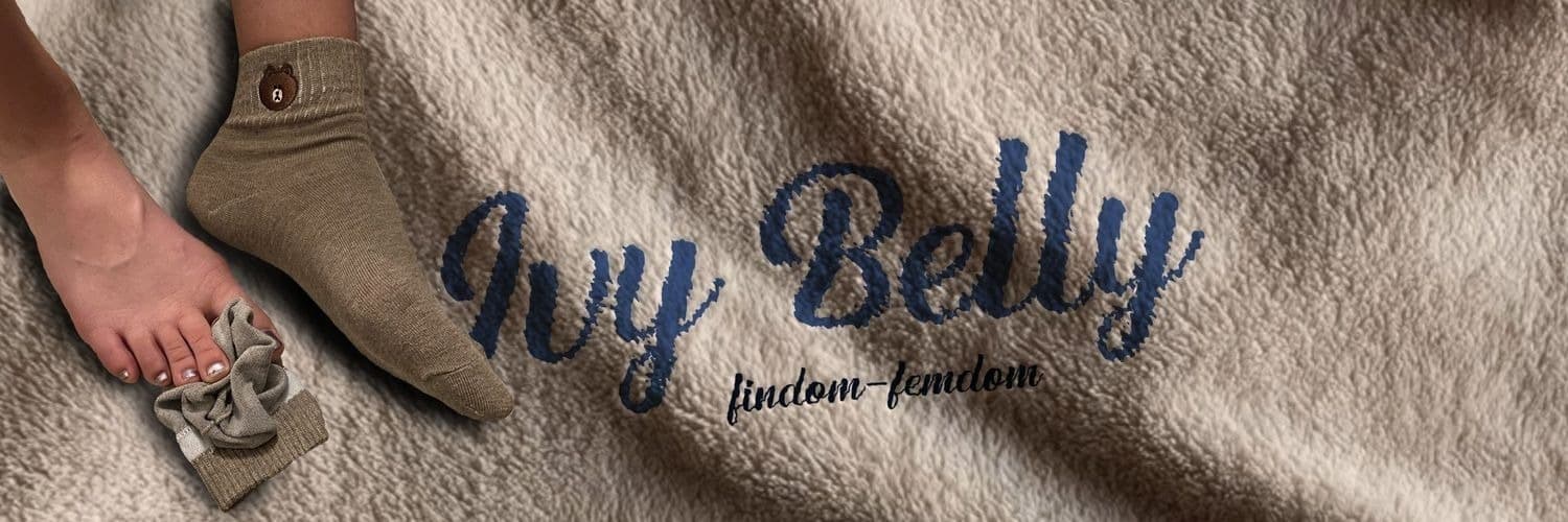 Yvi Belly ☀️ Socks and Feet Model banner image
