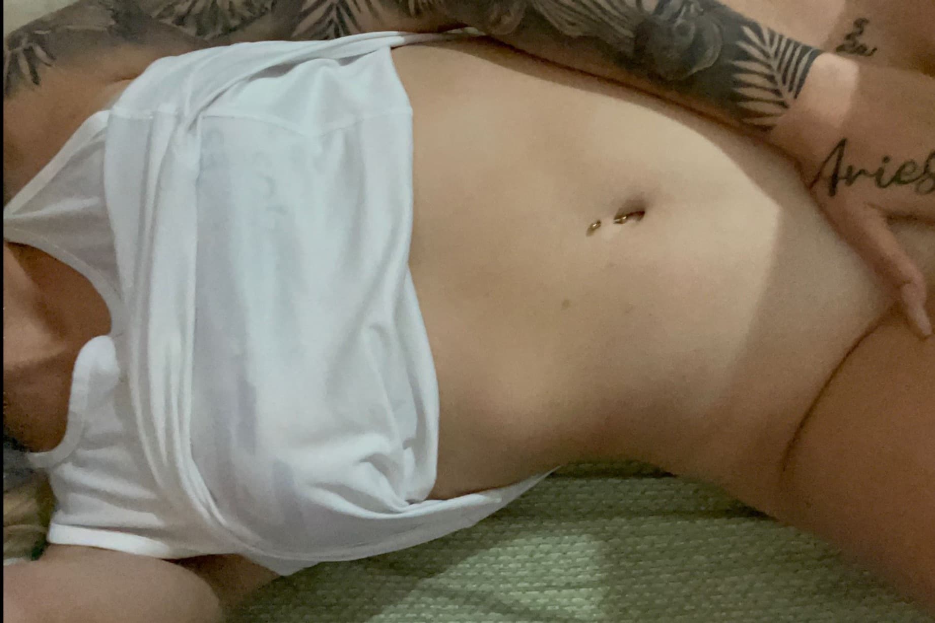 19 Y.o VIDEOCALL SEXTING CUSTOMS QUEEN🥵 banner image