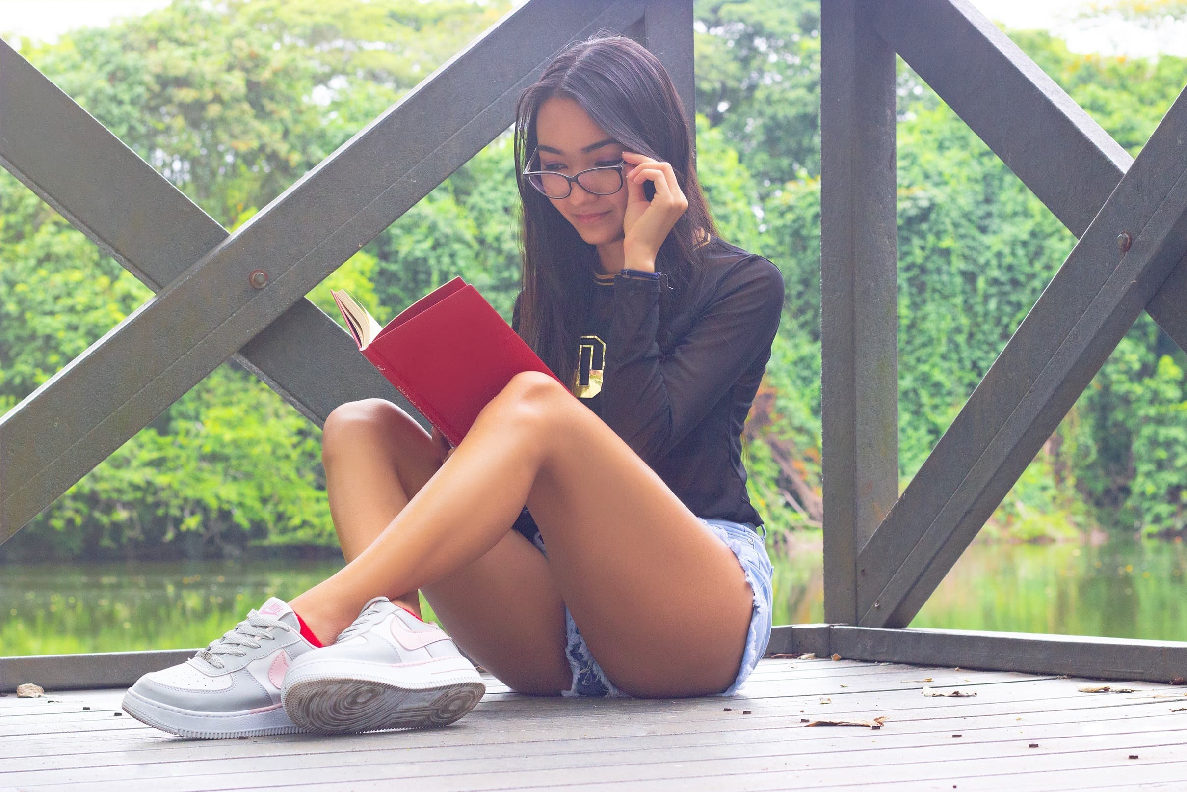 Linzy Baner banner image