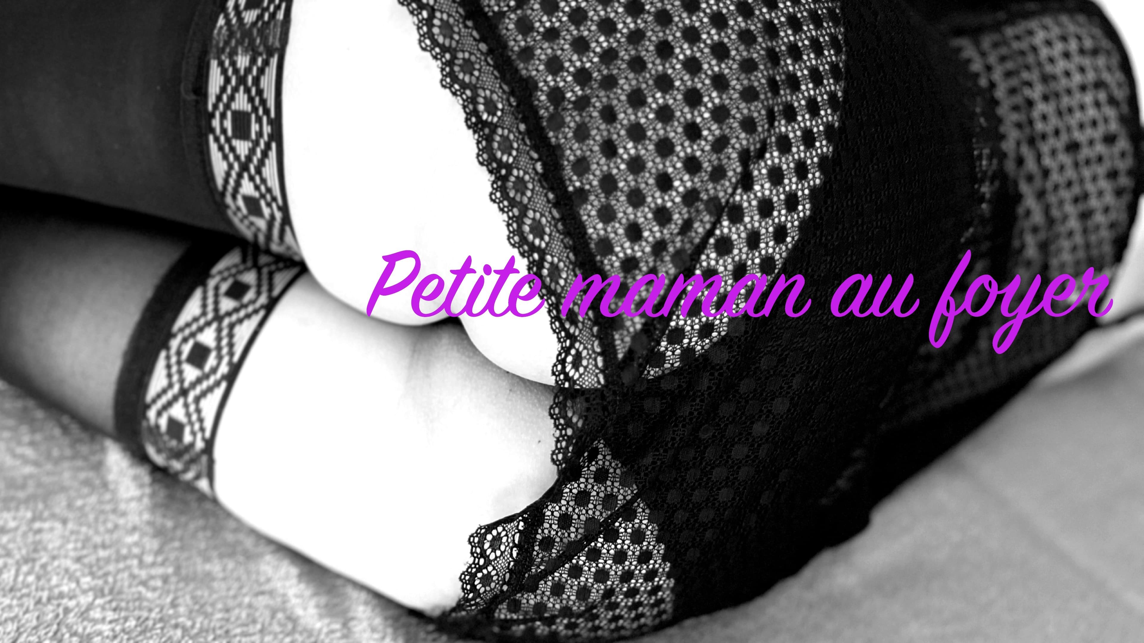 Petite maman au foyer banner image