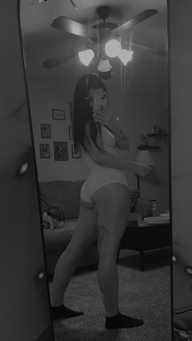 Chloe Hayes banner image