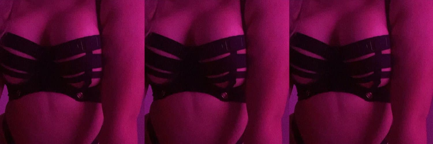 Holley B banner image
