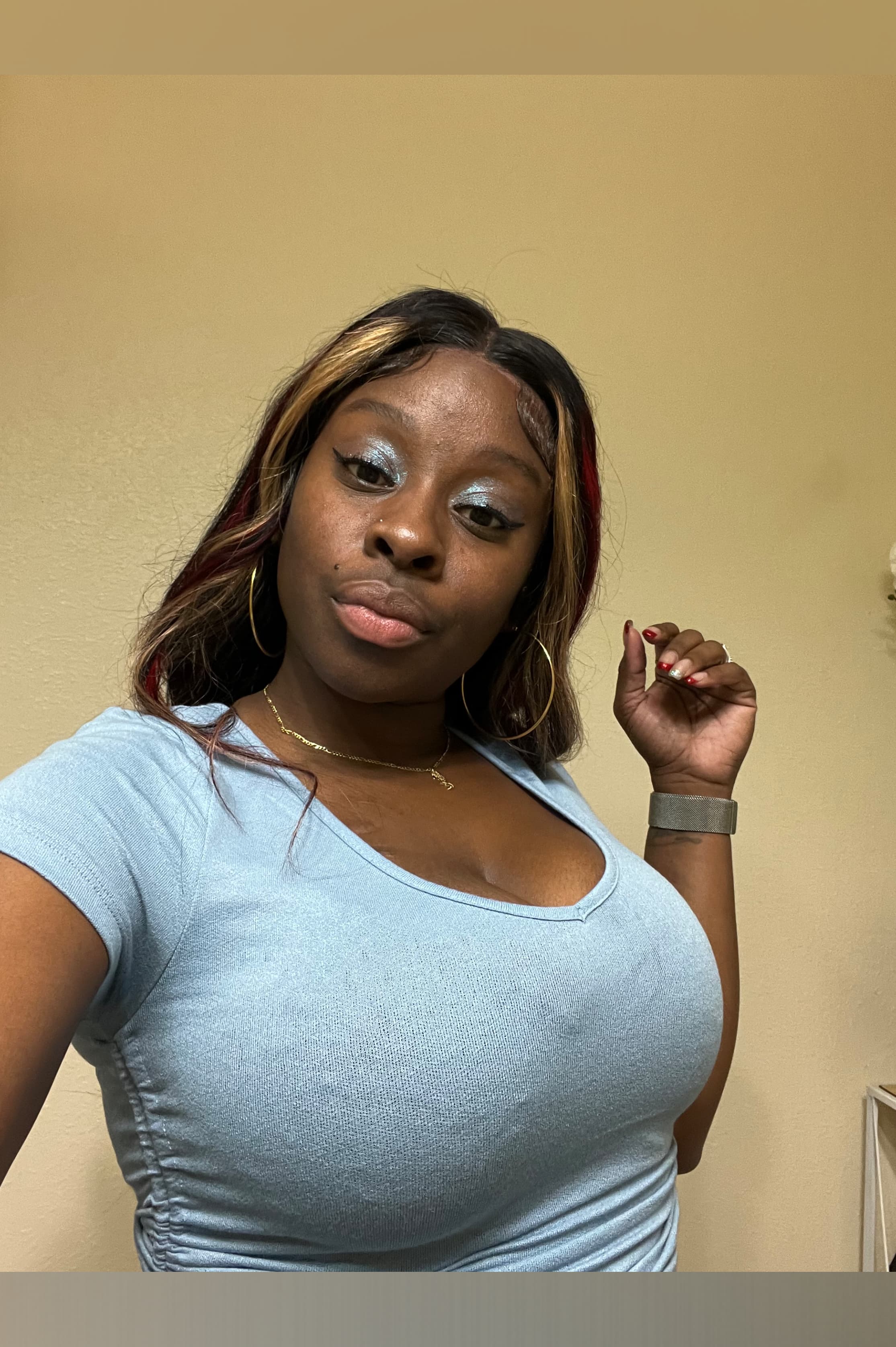 PrettyGyalLola banner image
